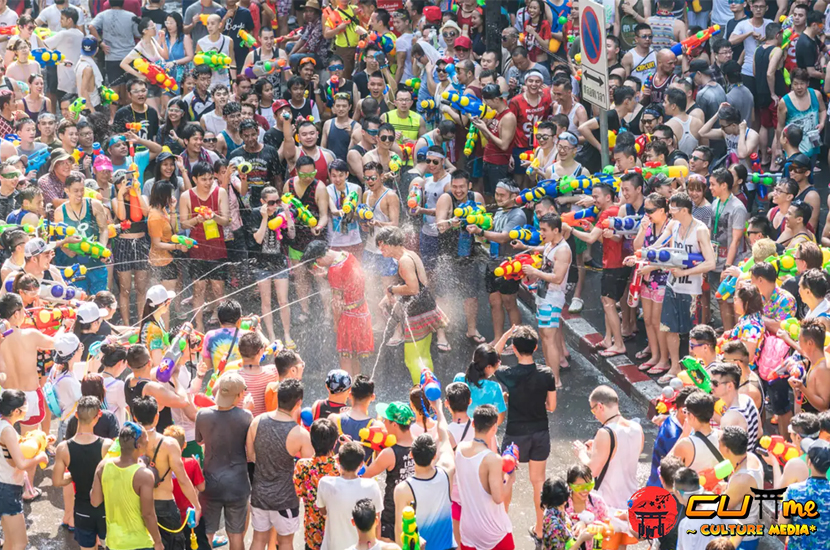 Serunya Perayaan Songkran Air Musik dan Kebersamaan dalam Budaya Thailand