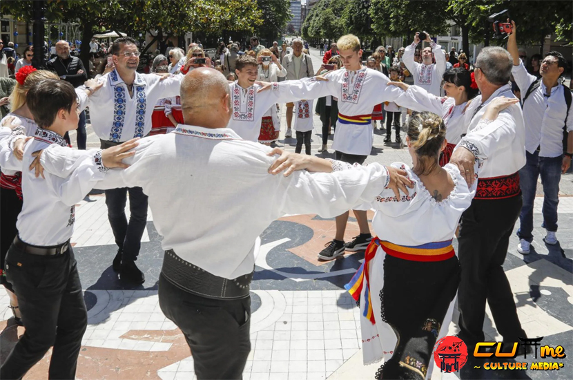 Tradisi dan Warisan Budaya Rumania