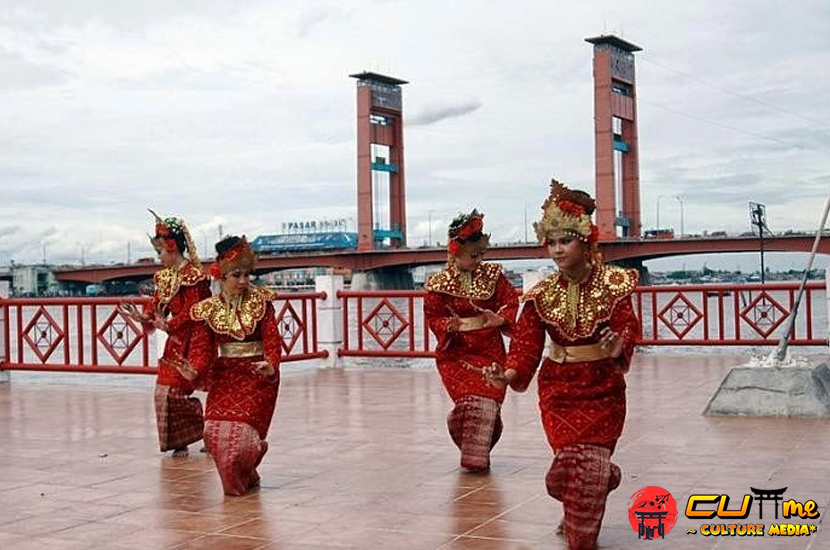 Pesona Abadi: Tari Mejen Besuko yang Tak Lekang oleh Waktu!