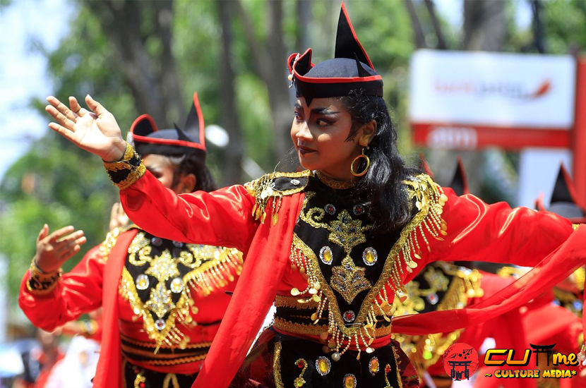 Gerakan Mengagumkan, Kostum Khas: Intip Keunikan Tari Remo!